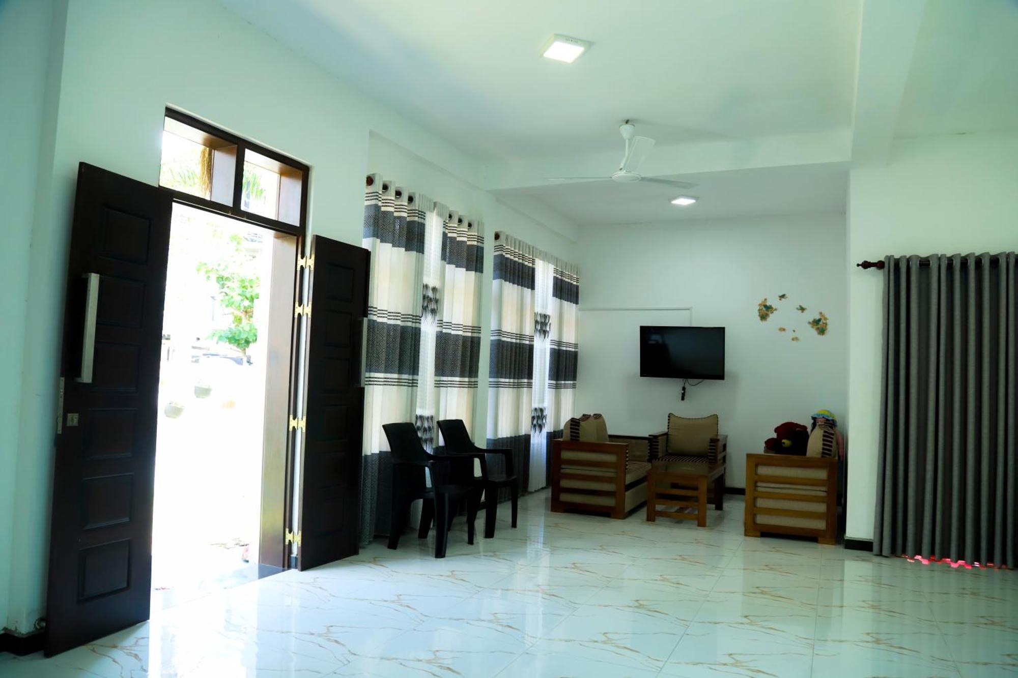 One 8 Mirissa Apartment Exterior photo